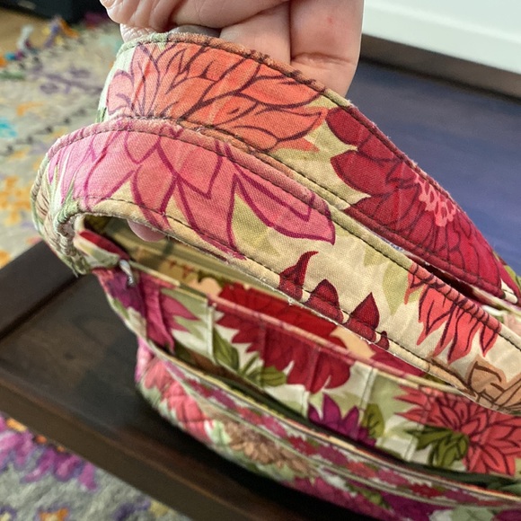 Vera Bradley Retired Pattern Hello Dahlia Quilted Shoulder Tote Satchel Handbag - Picture 9 of 12